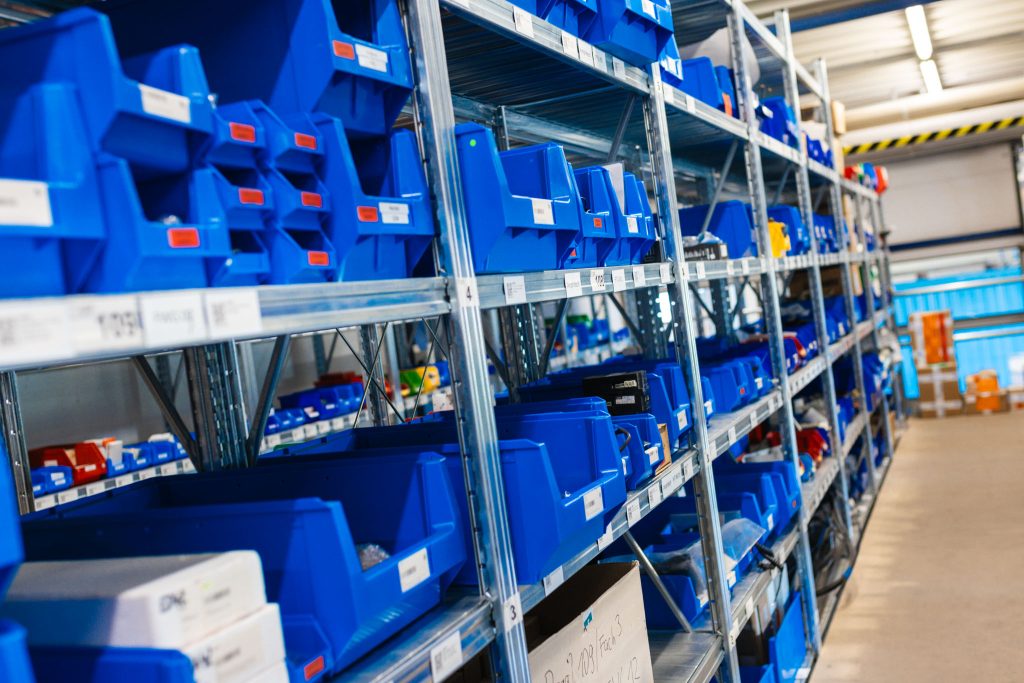 Ersatzteillager bei ORBA-Lift