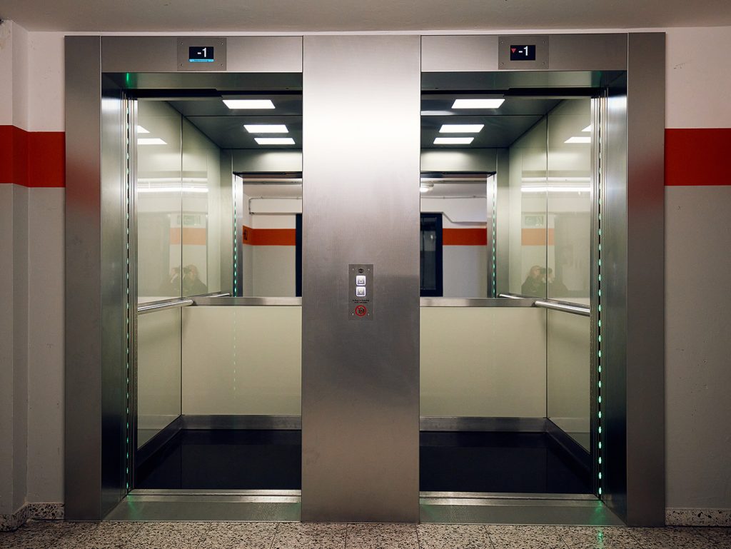 Ansicht Doppelschacht Aufzüge