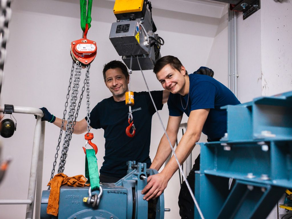 Orba Lift Mitarbeiter bei einer Modernisierung
